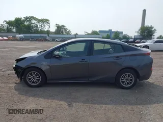 2017 Toyota Prius Two with VIN JTDKARFU7H3049940, listed as a IAAI auction lot 42497958 with 230,140 mi miles and . Bid and sale history available at DreamBid. Image 13.