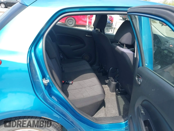 2012 Mazda 2 Sport z VIN JM1DE1KY5C0149990, wystawiony jako IAAI lot #42177069 z przebiegiem 85 371 mil mil oraz . Historia ofert i sprzedaży dostępna na DreamBid. Obrazek 8.