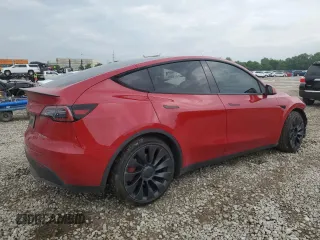 2022 Tesla Model Y Performance with VIN 7SAYGDEF8NF514662, listed as a Copart auction lot 60230305 with 81,926 mi miles and Salvage title. Bid and sale history available at DreamBid. Image 3.