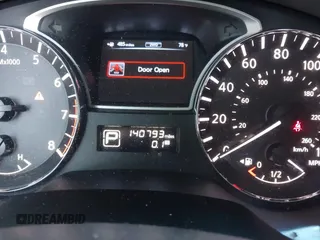 2013 Nissan Pathfinder SL with VIN 5N1AR2MM0DC656198, listed as a IAAI auction lot 42458798 with 140,793 mi miles and . Bid and sale history available at DreamBid. Image 7.