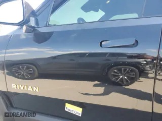 2023 Rivian R1S Adventure with VIN 7PDSGABA7PN027606, listed as a Copart auction lot 73747964 with 0 mi miles and Non Repairable. Bid and sale history available at carsss.com. Image 9.