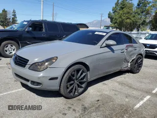 2006 Mercedes-Benz CLS 500 z VIN WDDDJ75X86A026870, wystawiony jako Copart lot #49891485 z przebiegiem 86 604 mil mil oraz Szkoda całkowita • Salvage title. Historia ofert i sprzedaży dostępna na DreamBid. Obrazek 1.