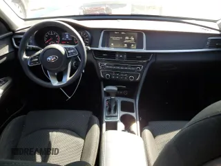 2019 Kia Optima LX z VIN 5XXGT4L36KG362239, wystawiony jako Copart lot #55698295 z przebiegiem 93 651 mil mil oraz Czysty tytuł • Clean title. Historia ofert i sprzedaży dostępna na DreamBid. Obrazek 8.