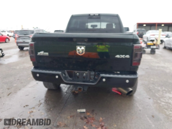 2016 Ram 2500 SLT with VIN 3C6UR5DL9GG307513, listed as a IAAI auction lot 40840976 with 249,047 mi miles. Bid and sale history available at carsss.com. Image 17.