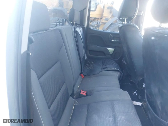 2019 Chevrolet Silverado 1500 LD LT with VIN 2GCVKPEC1K1187235, listed as a IAAI auction lot 40717347 with 90,737 mi miles. Bid and sale history available at carsss.com. Image 8.