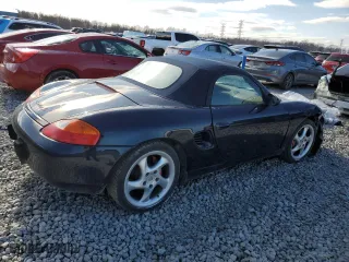 2000 Porsche Boxster S with VIN WP0CB298XYU662801, listed as a Copart auction lot 89003745 with 204,365 mi miles and Salvage Title. Bid and sale history available at carsss.com. Image 3.