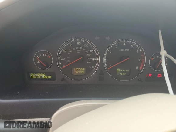 2006 Volvo V70 2.4L with VIN YV1SW612962558219, listed as a Copart auction lot 61853785 with 132,960 mi miles and Salvage title. Bid and sale history available at DreamBid. Image 9.