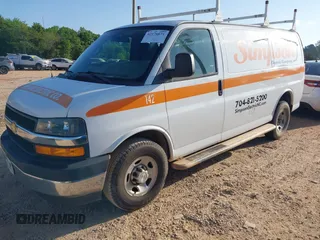 2018 Chevrolet Express Cargo with VIN 1GCWGAFG7J1906173, listed as a IAAI auction lot 42176671 with 189,951 mi miles and . Bid and sale history available at DreamBid. Image 17.