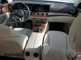 2019 Mercedes-Benz E 450 with VIN WDDZH6JB7KA507533, listed as a Copart auction lot 54134665 with 72,168 mi miles and Non Repairable. Bid and sale history available at DreamBid. Image 8.