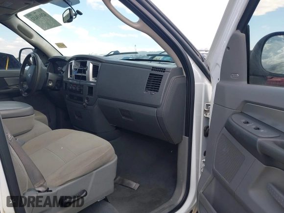 2007 Dodge Ram 1500 SLT with VIN 1D7HA18297S123389, listed as a IAAI auction lot 42043432 with Not Provided miles. Bid and sale history available at carsss.com. Image 5.