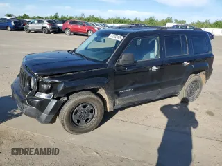 2016 Jeep Patriot Sport z VIN 1C4NJPBB0GD711842, wystawiony jako Copart lot #52802165 z przebiegiem 105 273 mil mil oraz Szkoda całkowita • Salvage title. Historia ofert i sprzedaży dostępna na DreamBid. Obrazek 1.