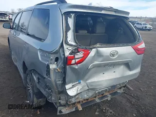 2019 Toyota Sienna XLE Auto Access Seat with VIN 5TDYZ3DC1KS002323, listed as a IAAI auction lot 41677879 with 86,470 mi miles. Bid and sale history available at carsss.com. Image 6.
