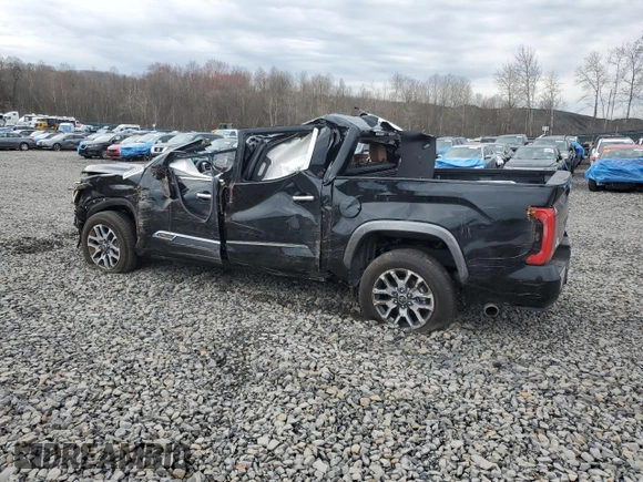 2024 Toyota Tundra 1794 Edition z VIN 5TFMA5DB4RX185682, wystawiony jako Copart lot #52884035 z przebiegiem Nie podano mil oraz Szkoda całkowita • Salvage title. Historia ofert i sprzedaży dostępna na DreamBid. Obrazek 2.
