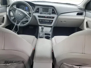 2015 Hyundai Sonata SE с VIN 5NPE24AF2FH159933, выставлен на аукционе Copart как лот 60888785 с пробегом 81 295 миль миль и Списание • Salvage title. История ставок и продаж доступна на DreamBid. Изображение 8.