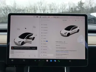 2020 Tesla Model 3 Standard Range Plus with VIN 5YJ3E1EA7LF659172, listed as a IAAI auction lot 42017026 with 32,104 mi miles. Bid and sale history available at carsss.com. Image 18.