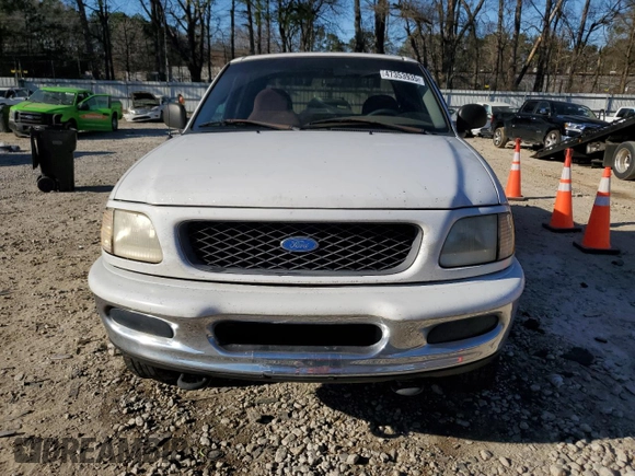 1997 Ford F-150 XL with VIN 1FTDX18W8VKC66938, listed as a Copart auction lot 47353935 with 231,994 mi miles and Salvage Title. Bid and sale history available at carsss.com. Image 5.