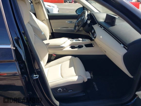 2024 Genesis GV70 2.5T with VIN 5NMMADTB6RH002125, listed as a IAAI auction lot 41840203 with 2,827 mi miles and . Bid and sale history available at DreamBid. Image 5.