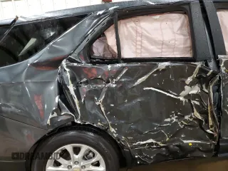 2021 Chevrolet Equinox LT with VIN 3GNAXUEV5ML379766, listed as a Copart auction lot 52400215 with Not Provided miles and Salvage Title. Bid and sale history available at DreamBid. Image 11.