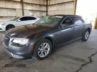 2015 Chrysler 300 Limited with VIN 2C3CCAAG1FH780928, listed as a Copart auction lot 52823235 with 114,379 mi miles and Clean Title. Bid and sale history available at carsss.com. Image 1.