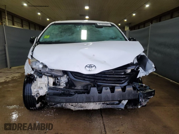 2017 Toyota Sienna L with VIN 5TDZZ3DC9HS879994, listed as a Copart auction lot 41584485 with 123,087 mi miles and Salvage Title. Bid and sale history available at DreamBid. Image 5.
