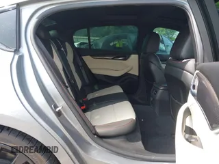 2023 Cadillac CT5 Sport z VIN 1G6DP5RK7P0113696, wystawiony jako IAAI lot #41904906 z przebiegiem 89 191 mil mil oraz . Historia ofert i sprzedaży dostępna na DreamBid. Obrazek 8.
