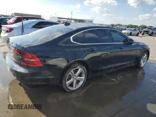 2018 Volvo S90 Momentum with VIN LVY102AK0JP050446, listed as a Copart auction lot 70877574 with 125,872 mi miles and Clean Title. Bid and sale history available at carsss.com. Image 3.