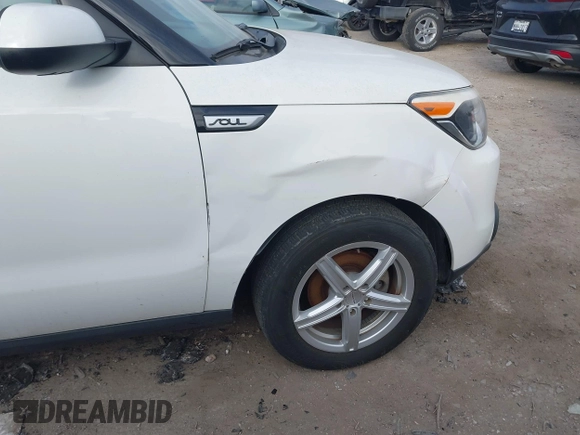 2016 Kia Soul with VIN KNDJN2A21G7328420, listed as a IAAI auction lot 42022903 with 148,903 mi miles. Bid and sale history available at carsss.com. Image 12.