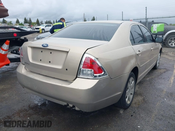 2006 Ford Fusion S with VIN 3FAFP06Z56R114621, listed as a IAAI auction lot 41901022 with 234,238 mi miles. Bid and sale history available at carsss.com. Image 4.