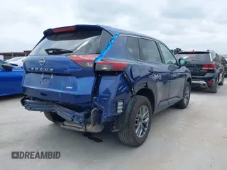 2023 Nissan Rogue S with VIN 5N1BT3AB3PC876924, listed as a IAAI auction lot 42134625 with 5,566 mi miles and . Bid and sale history available at DreamBid. Image 4.