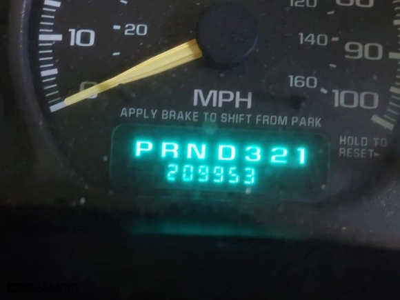 2001 Chevrolet Silverado 1500 LS with VIN 2GCEC19V411218420, listed as a IAAI auction lot 41900589 with 209,953 mi miles. Bid and sale history available at carsss.com. Image 7.
