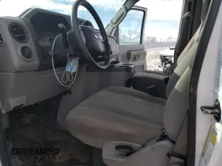 2009 Ford Econoline Passenger XL with VIN 1FBNE31L69DA72252, listed as a Copart auction lot 38618574 with Not Provided miles and Salvage Title. Bid and sale history available at DreamBid. Image 7.