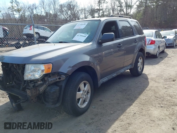 2010 Ford Escape XLT z VIN 1FMCU9D71AKC60423, wystawiony jako IAAI lot #41759168 z przebiegiem 143 734 mil mil oraz . Historia ofert i sprzedaży dostępna na DreamBid. Obrazek 2.