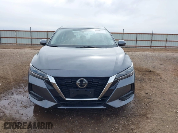 2020 Nissan Sentra SV with VIN 3N1AB8CV6LY216243, listed as a IAAI auction lot 41590560 with 33,071 mi miles. Bid and sale history available at carsss.com. Image 13.