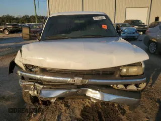 2001 Chevrolet Silverado 1500HD LS z VIN 1GCGC13U21F143976, wystawiony jako Copart lot #85952204 z przebiegiem Nie podano mil oraz Nie do naprawy • Non repairable. Historia ofert i sprzedaży dostępna na DreamBid. Obrazek 5.