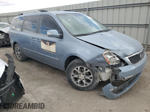 2014 Kia Sedona LX with VIN KNDMG4C78E6538916, listed as a Copart auction lot 42258495 with 145,260 mi miles and Salvage Title. Bid and sale history available at carsss.com. Image 4.