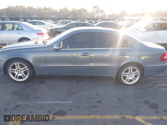 2004 Mercedes-Benz E 320 with VIN WDBUF65J14A406498, listed as a IAAI auction lot 41770209 with 218,514 mi miles and . Bid and sale history available at carsss.com. Image 14.