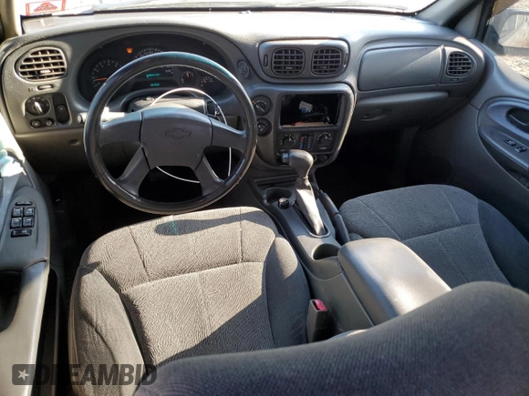 2003 Chevrolet TrailBlazer EXT LT with VIN 1GNET16S236105689, listed as a Copart auction lot 48350885 with 197,959 mi miles and Salvage Title. Bid and sale history available at DreamBid. Image 8.