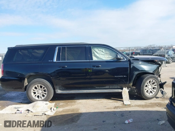 2016 GMC Yukon XL SLE with VIN 1GKS1FKCXGR119362, listed as a IAAI auction lot 41240298 with 234,175 mi miles. Bid and sale history available at carsss.com. Image 13.
