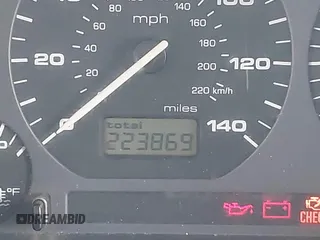 1997 Volkswagen Golf с VIN 3VWKB81H6VM030384, выставлен на аукционе IAAI как лот 41684593 с пробегом 223 869 миль миль и . История ставок и продаж доступна на DreamBid. Изображение 15.
