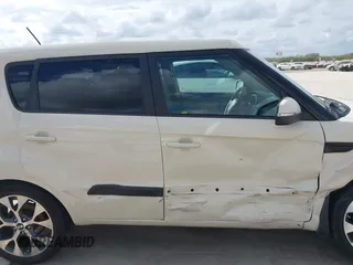 2012 Kia Soul + with VIN KNDJT2A63C7462882, listed as a IAAI auction lot 41162839 with 102,904 mi miles. Bid and sale history available at carsss.com. Image 13.