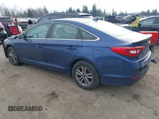 2016 Hyundai Sonata SE z VIN 5NPE24AF7GH327194, wystawiony jako IAAI lot #41393113 z przebiegiem Nie podano mil oraz . Historia ofert i sprzedaży dostępna na DreamBid. Obrazek 3.