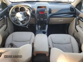 2012 Kia Sorento LX with VIN 5XYKTCA61CG221271, listed as a Copart auction lot 86444314 with 146,095 mi miles and Salvage Title. Bid and sale history available at carsss.com. Image 8.