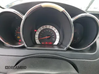 2009 Pontiac G3 z VIN KL2TD66E19B667865, wystawiony jako Copart lot #81167914 z przebiegiem 151 184 mil mil oraz Szkody całkowita. Historia ofert i sprzedaży dostępna na DreamBid. Obrazek 9.