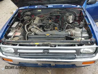 1992 Toyota Pickup DLX z VIN JT4RN93P5N5062042, wystawiony jako IAAI lot #42522750 z przebiegiem 279 395 mil mil oraz . Historia ofert i sprzedaży dostępna na DreamBid. Obrazek 10.