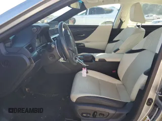2022 Lexus ES 350 z VIN 58ADZ1B18NU135301, wystawiony jako Copart lot #45316895 z przebiegiem 32 746 mil mil oraz Szkody całkowita. Historia ofert i sprzedaży dostępna na DreamBid. Obrazek 7.