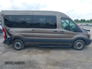 2019 Ford Transit Passenger XL with VIN 1FBAX2CM9KKA43841, listed as a IAAI auction lot 39914010 with 62,032 mi miles. Bid and sale history available at carsss.com. Image 13.