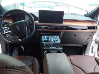 2022 Lincoln Nautilus Reserve z VIN 2LMPJ6K96NBL09228, wystawiony jako IAAI lot #42233979 z przebiegiem 39 770 mil mil oraz . Historia ofert i sprzedaży dostępna na DreamBid. Obrazek 14.