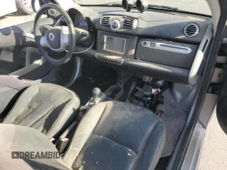 2013 Smart fortwo Passion z VIN WMEEJ9AA5DK673232, wystawiony jako Copart lot #51281035 z przebiegiem Nie podano mil oraz Tytuł czysty. Historia ofert i sprzedaży dostępna na DreamBid. Obrazek 8.