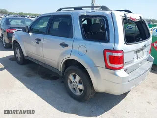 2010 Ford Escape XLT with VIN 1FMCU0D70AKC49781, listed as a IAAI auction lot 41916765 with 1 mi miles. Bid and sale history available at carsss.com. Image 3.