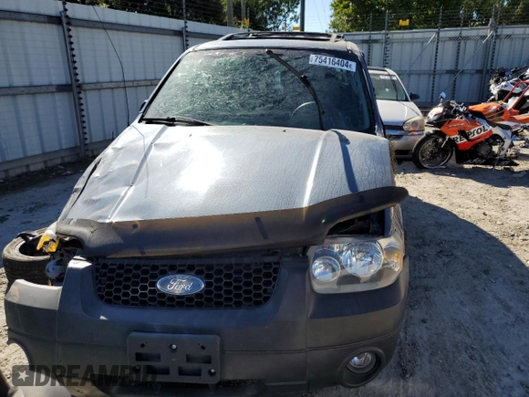 2006 Ford Escape XLT with VIN 1FMYU03106KA03632, listed as a Copart auction lot 75416404 with 151,559 mi miles and Salvage Title. Bid and sale history available at DreamBid. Image 5.